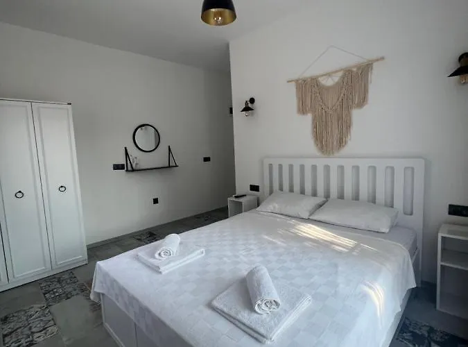 Hotel La Chance 3*
